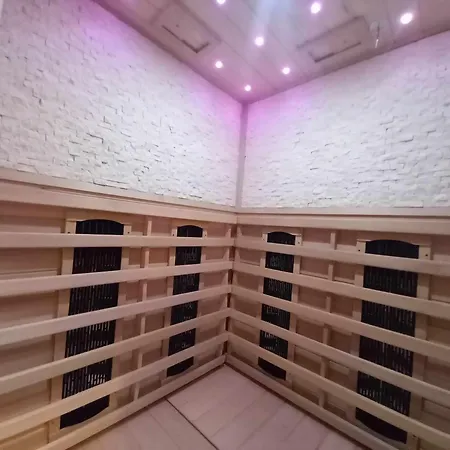 зона Къща за гости 3*